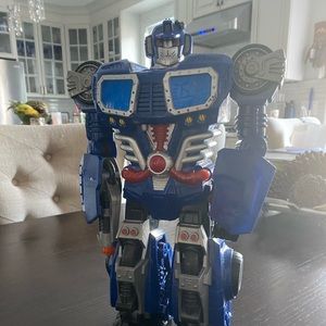 Happy kid toy transformers